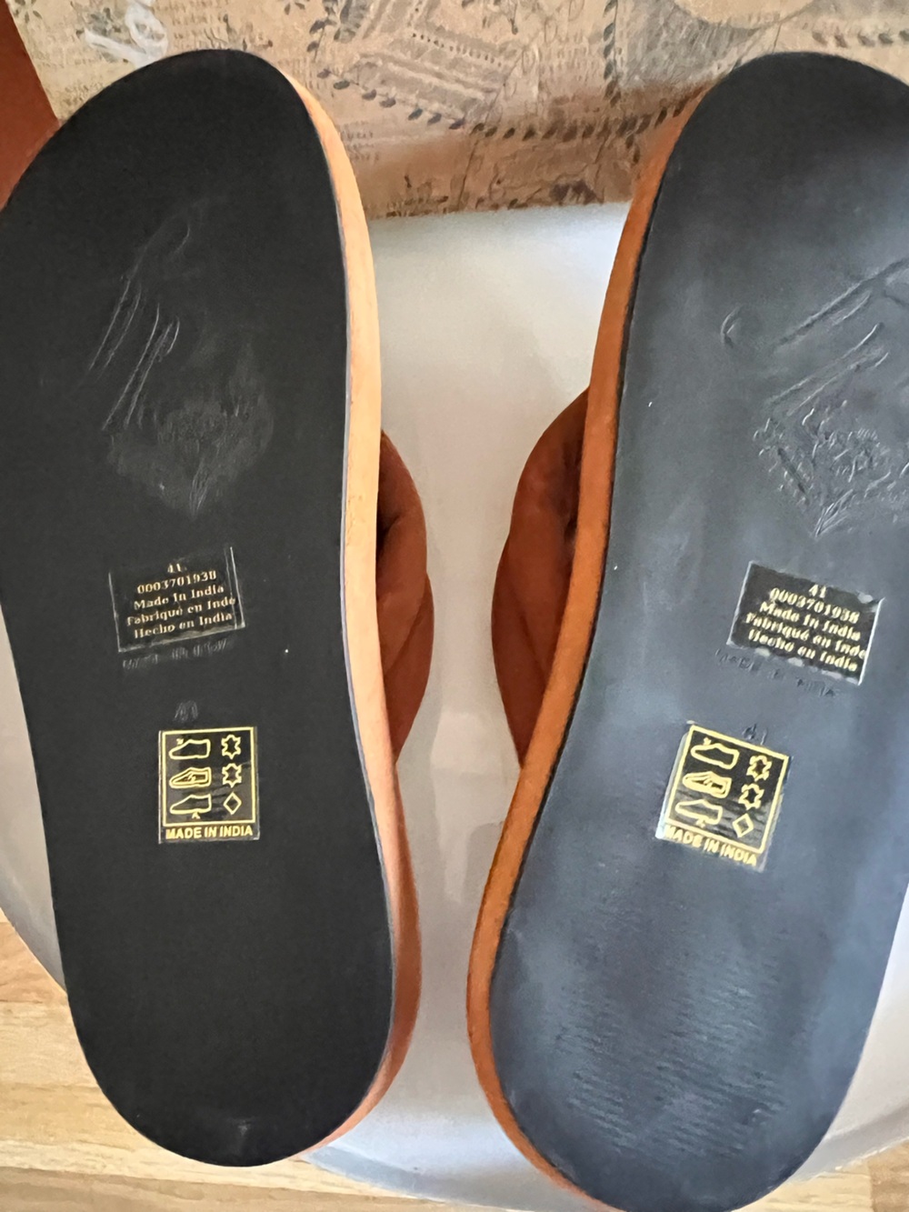 NWT Free People Cognac Suede Padded Thong Sandals 41 - Picture 5 of 9